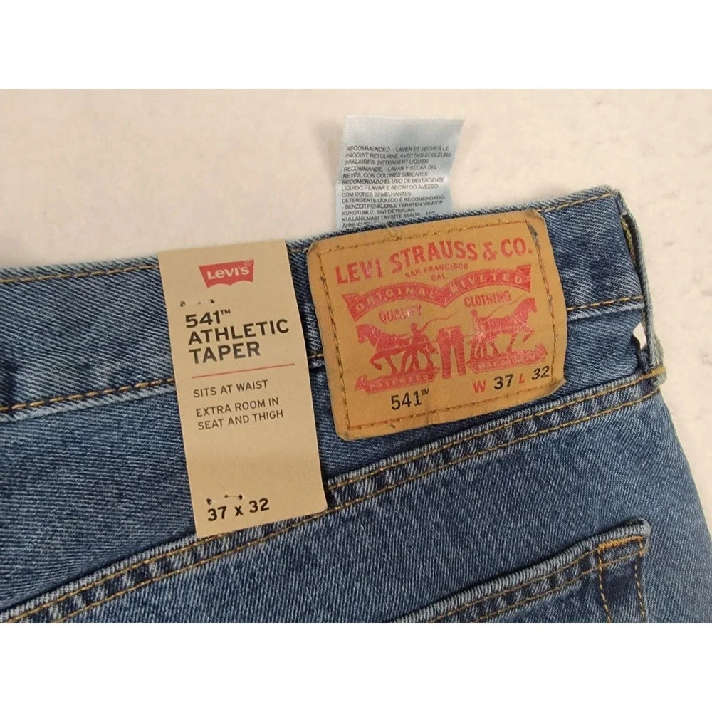 Levi's 541 Athletic Taper Jeans Men's 37x32 Medium Wash Blue‎ 100% Cotton NWT